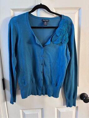 Audrey & Grace Medium Blue Cardigan Sweater w Pearl Buttons & Flower Accent